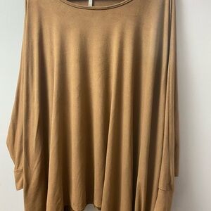 2/$29 on $29 Tops. EUC Bellamie Women’s OS Tan Baggy Suede/Velour Tunic